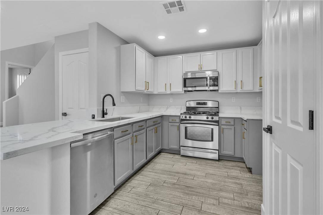 Las Vegas, NV 89166,10731 Mason Hill AVE