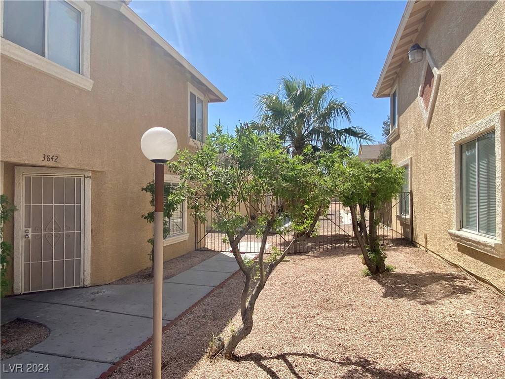 Las Vegas, NV 89115,3842 Soda Springs DR
