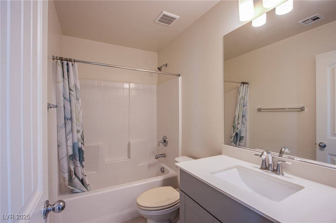 Las Vegas, NV 89148,8795 Magic Mirror CT