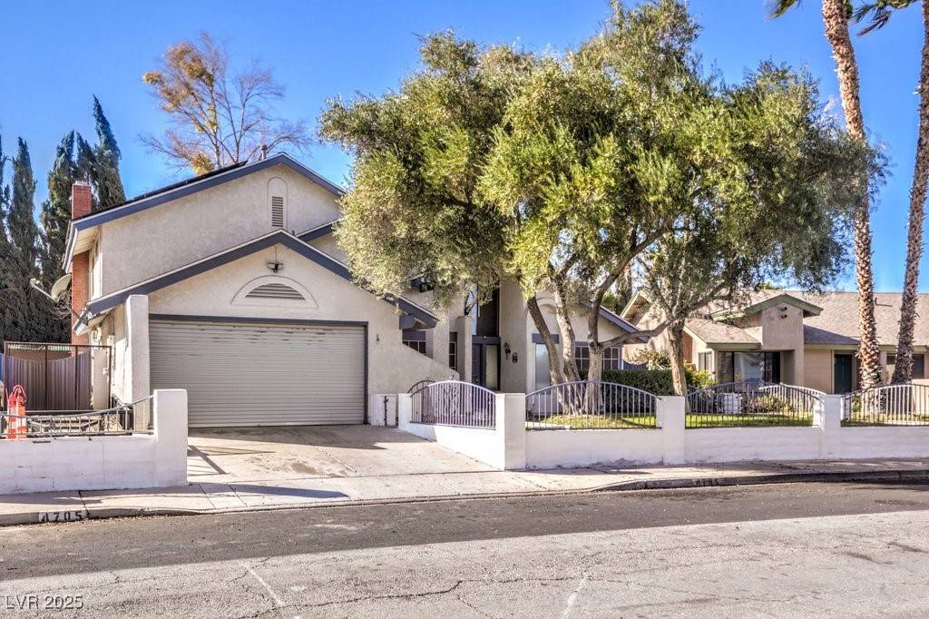 Las Vegas, NV 89103,4705 Rockvale DR