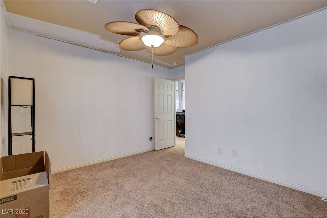 Las Vegas, NV 89139,5957 Pillar Rock AVE