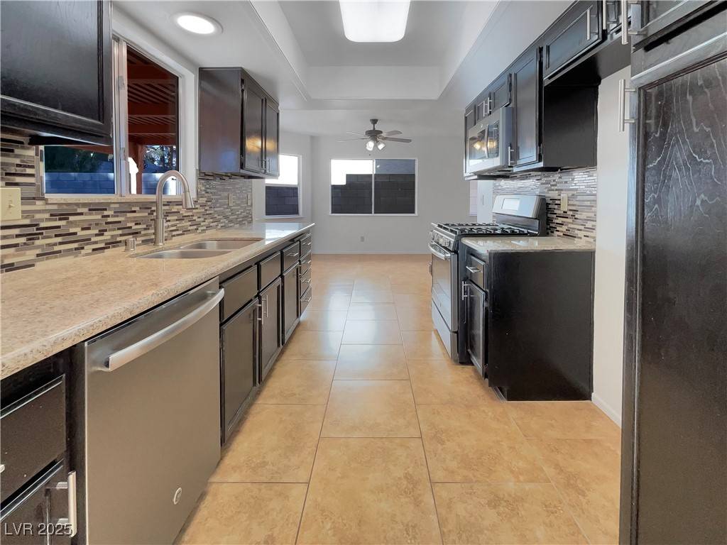 Las Vegas, NV 89117,3245 Crystal Pool DR
