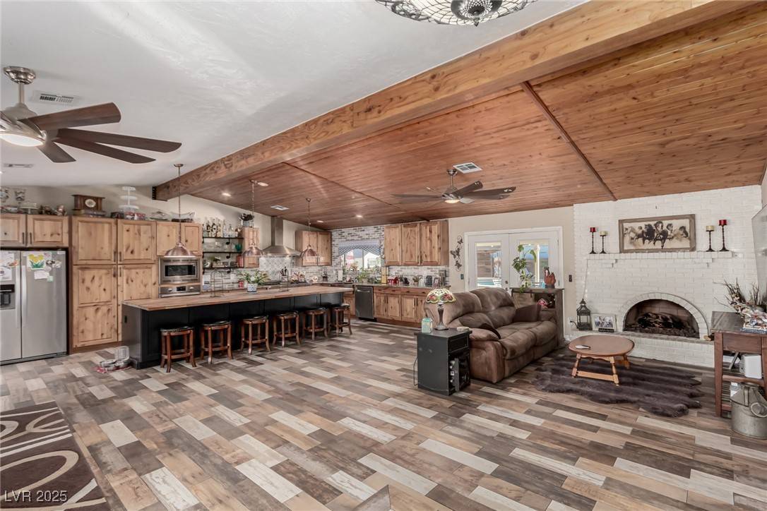 Las Vegas, NV 89108,6333 Lorille LN
