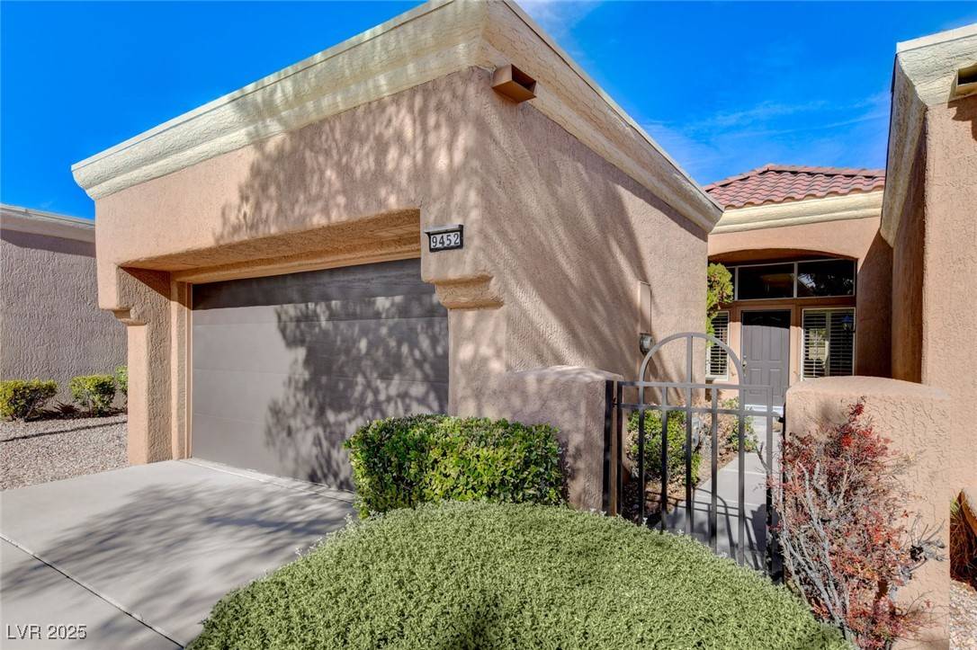 Las Vegas, NV 89134,9452 Gold Mountain DR