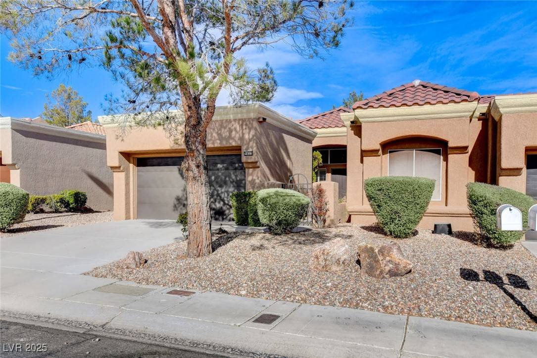 Las Vegas, NV 89134,9452 Gold Mountain DR