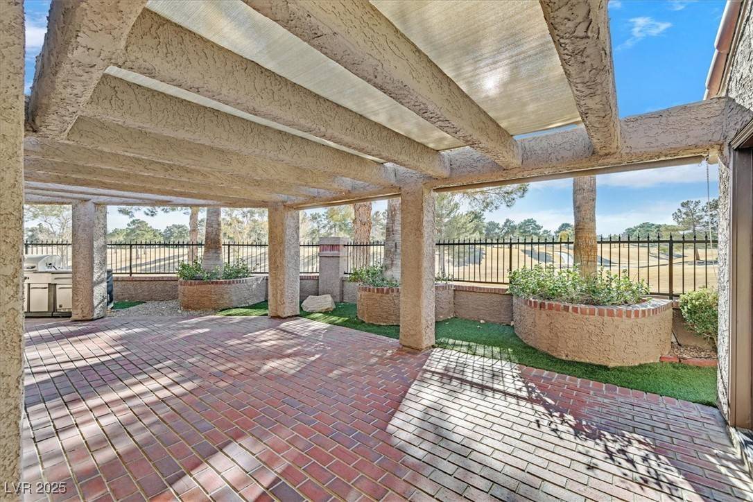 Las Vegas, NV 89113,7133 Mission Hills DR
