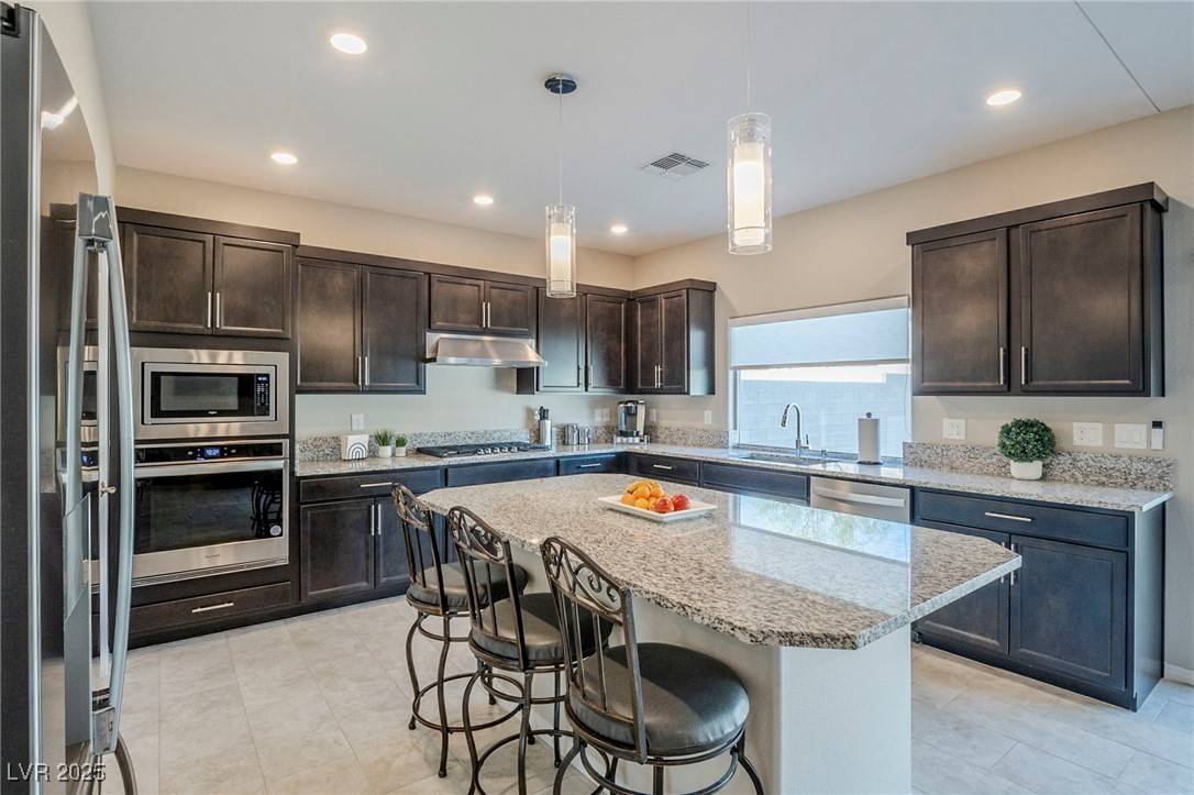 Las Vegas, NV 89183,10417 Bent River ST