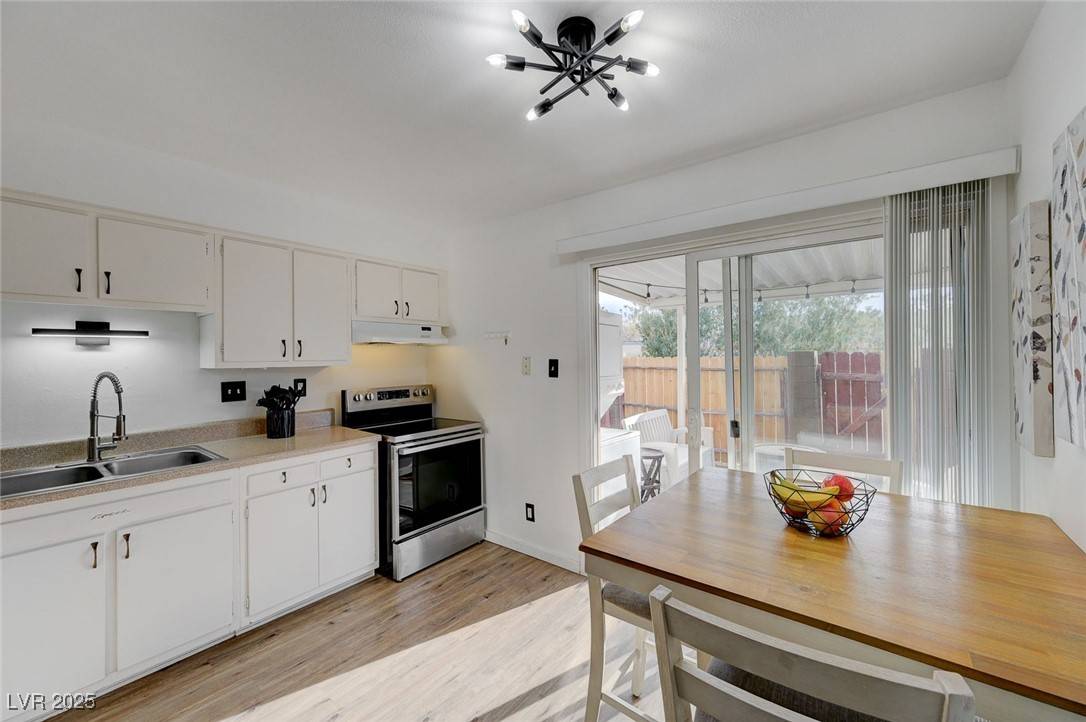 Henderson, NV 89015,155 E Van Wagenen ST