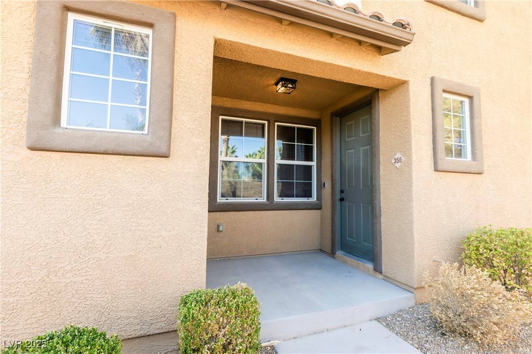 Las Vegas, NV 89118,6255 W Arby AVE #356