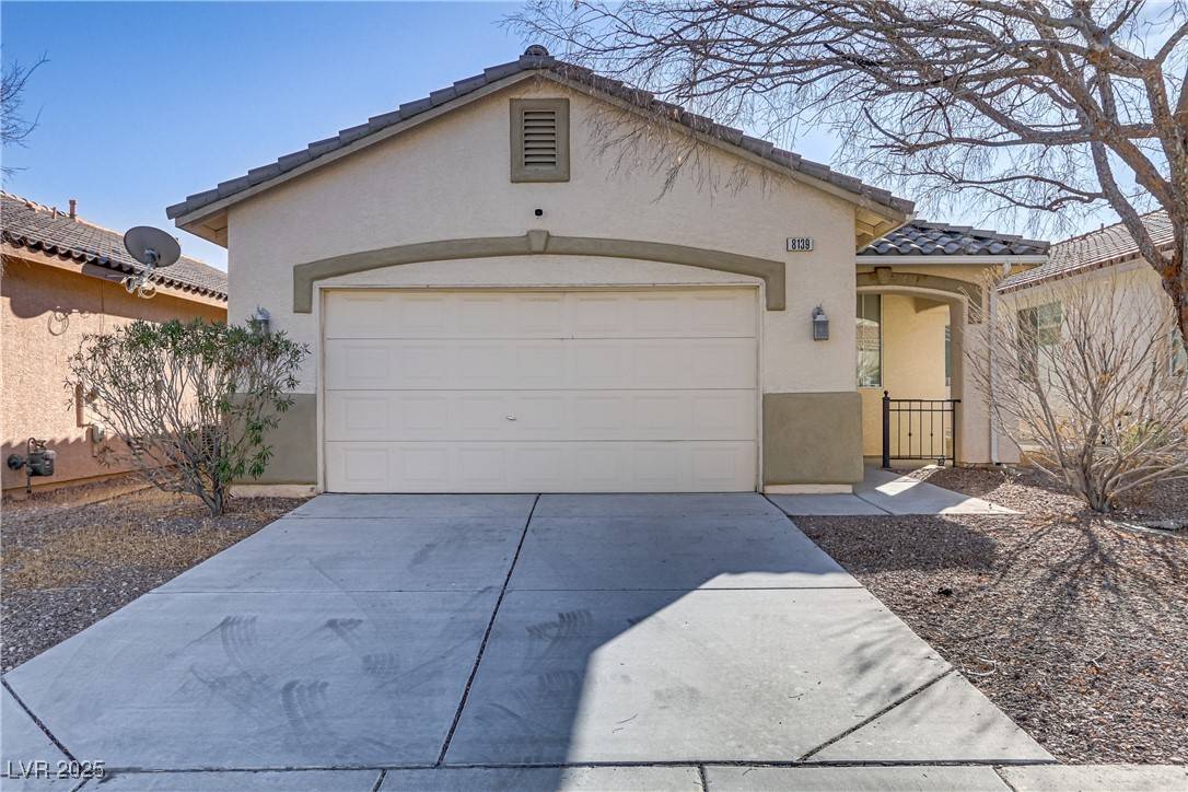Las Vegas, NV 89117,8139 Azure Falls CT