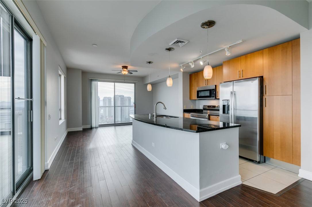 Las Vegas, NV 89102,200 W Sahara AVE #3008