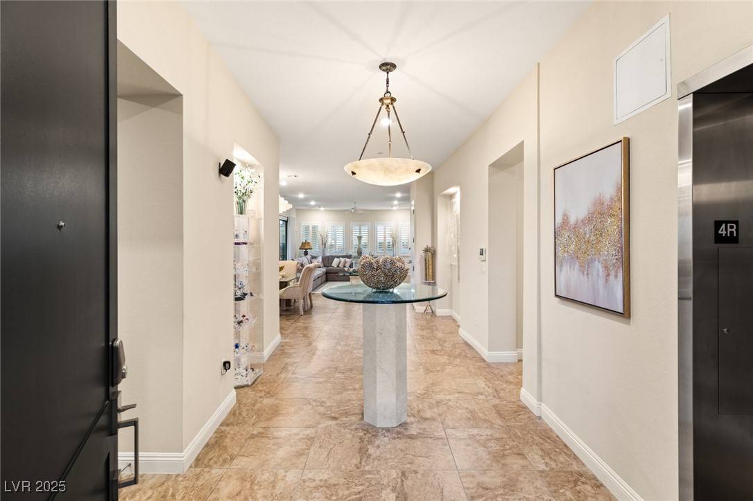 Las Vegas, NV 89144,9121 Las Manaitas AVE #401