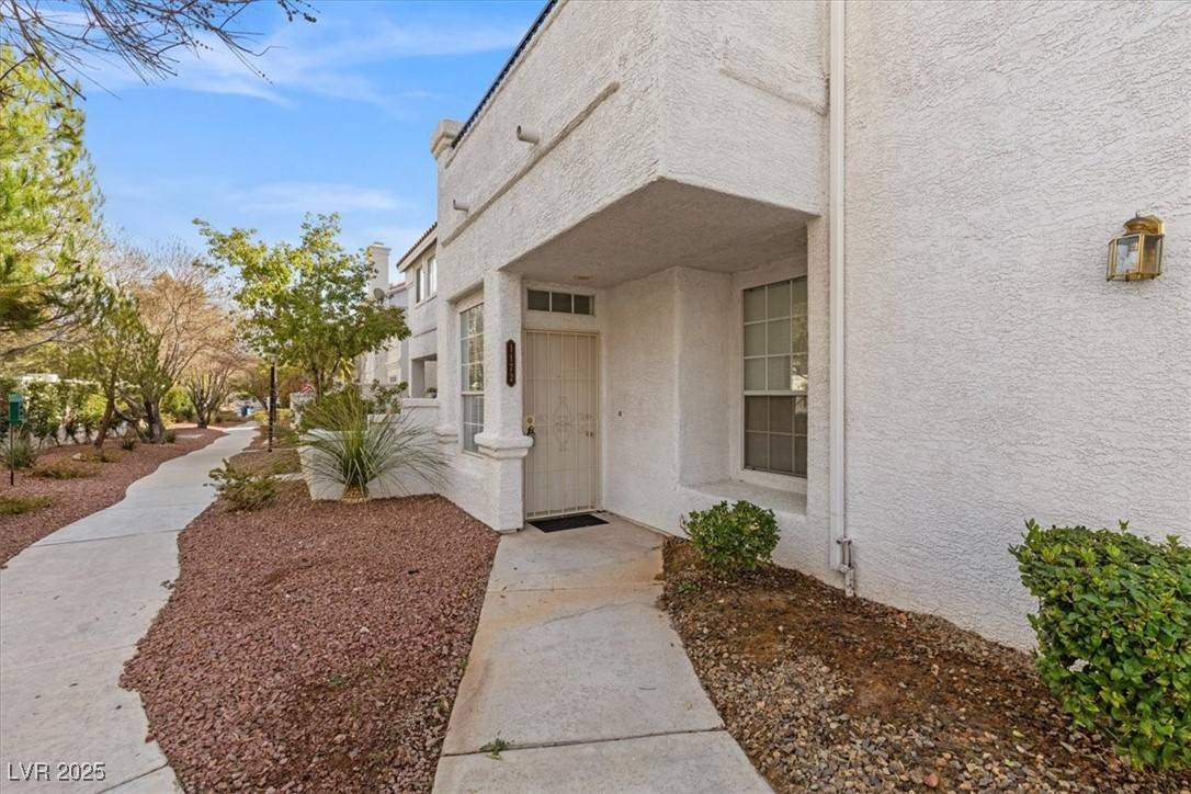 Las Vegas, NV 89118,5201 S Torrey Pines DR #1172