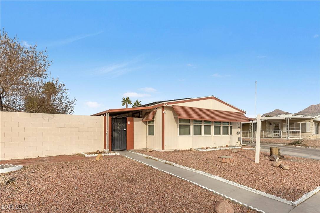 Las Vegas, NV 89110,179 Sir George DR