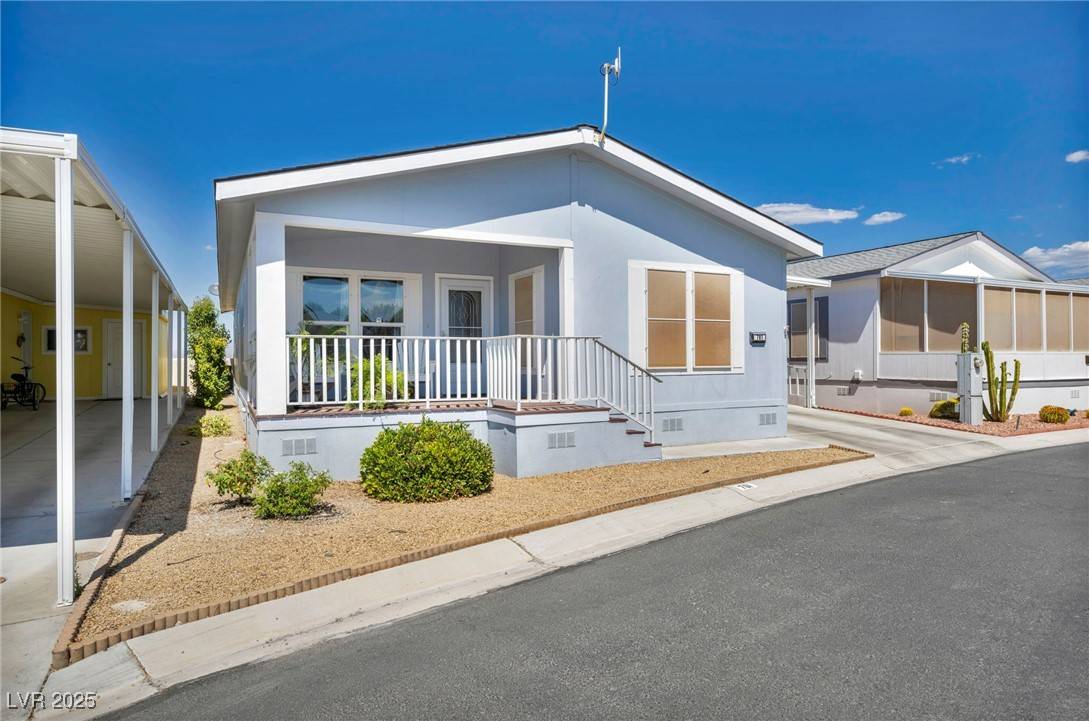 Pahrump, NV 89048,761 Montecito DR