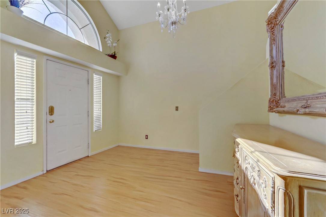 Las Vegas, NV 89117,9604 Rancho Palmas DR
