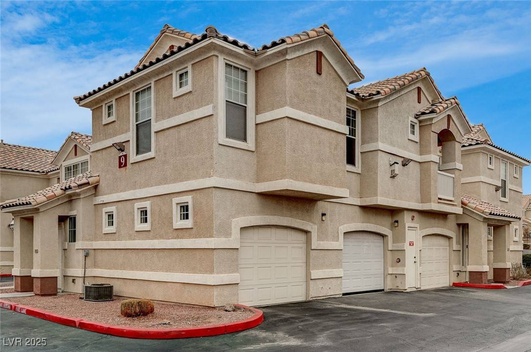 North Las Vegas, NV 89031,5855 Valley DR #2045