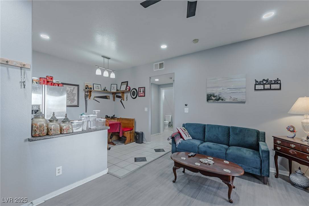 Las Vegas, NV 89142,5650 E Sahara AVE #1012