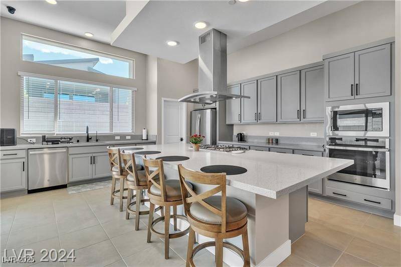 Las Vegas, NV 89166,10301 Fairview Ridge CT