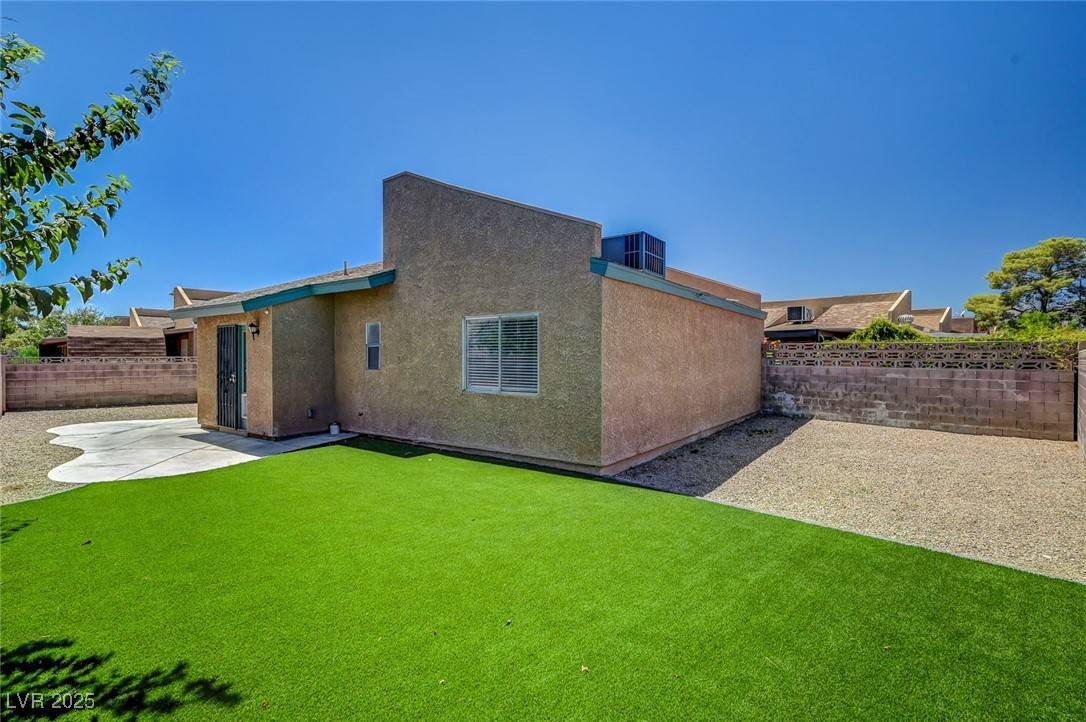 Las Vegas, NV 89108,2346 Jack Pine WAY