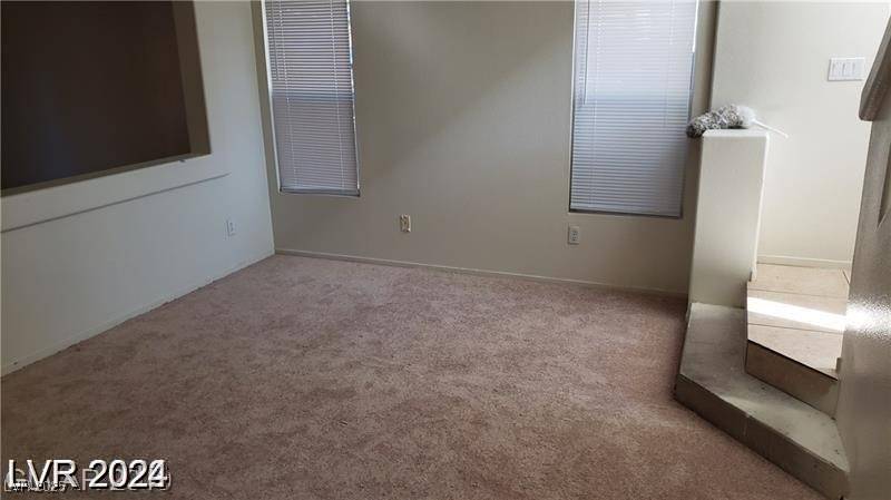 Las Vegas, NV 89139,6684 Coronado Crest AVE