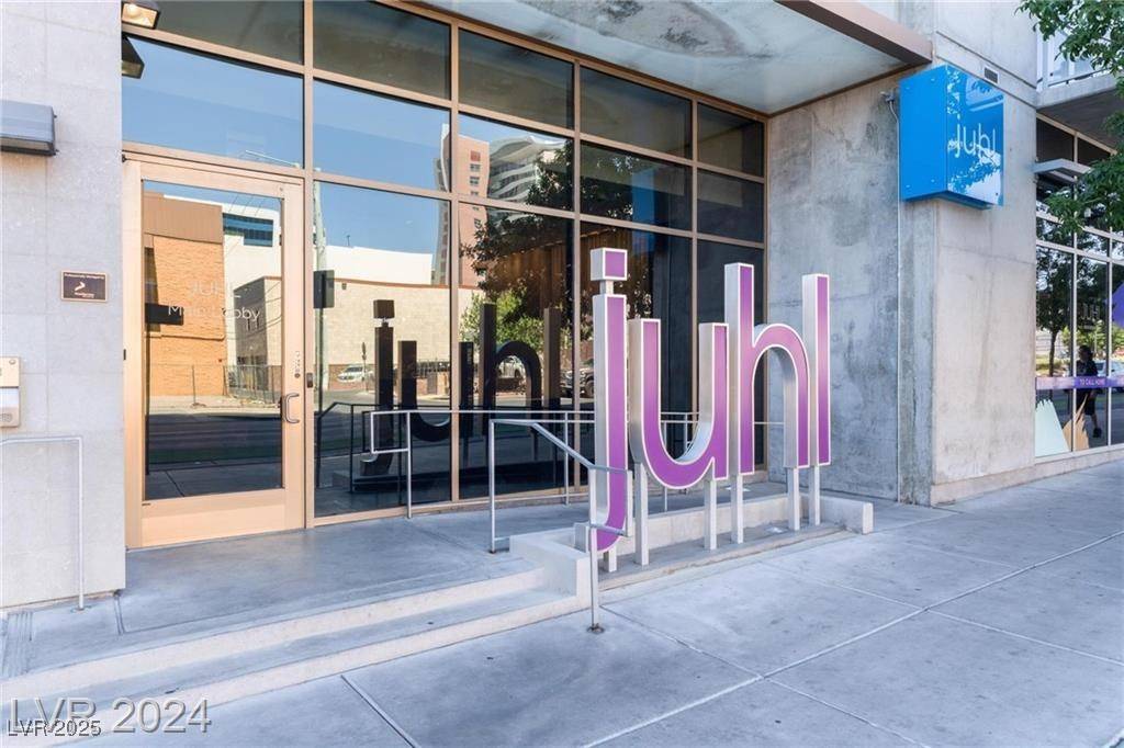 Las Vegas, NV 89101,353 E Bonneville AVE #711