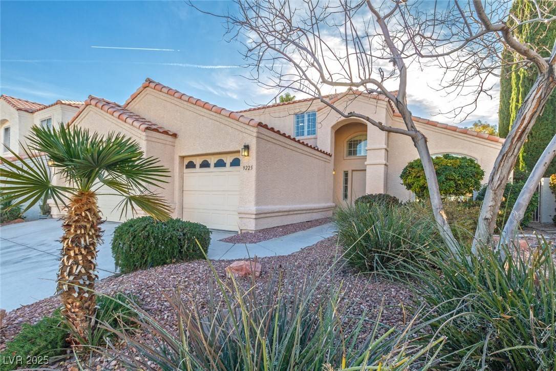 Las Vegas, NV 89134,9225 Jadecrest DR