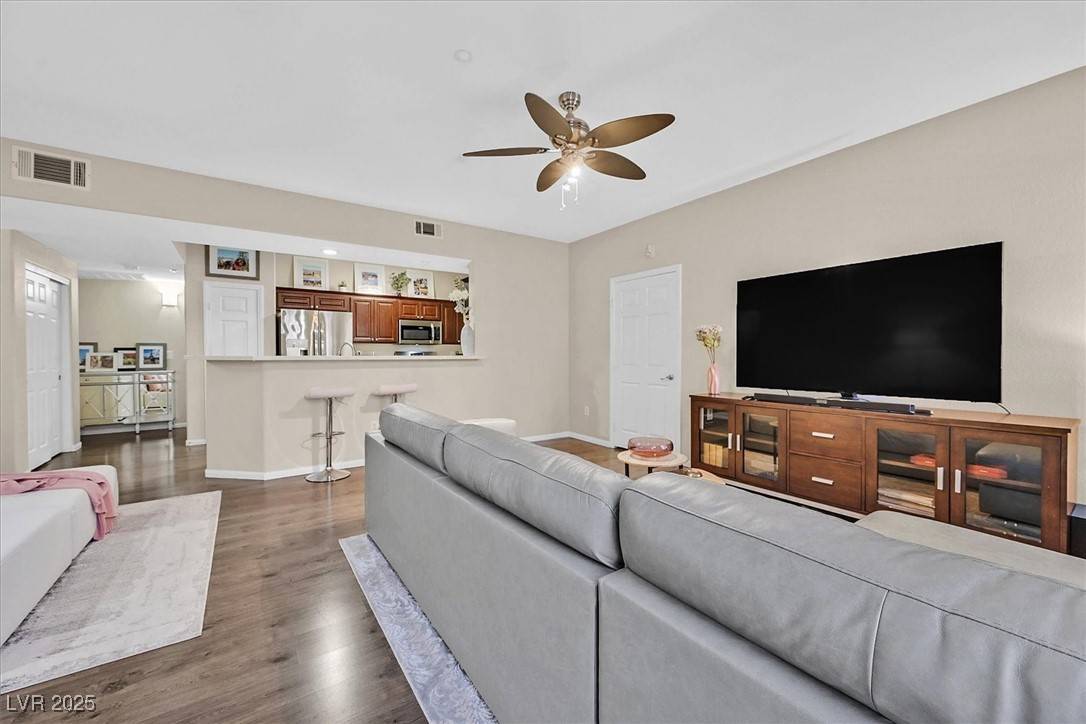 North Las Vegas, NV 89031,5855 Valley DR #1023