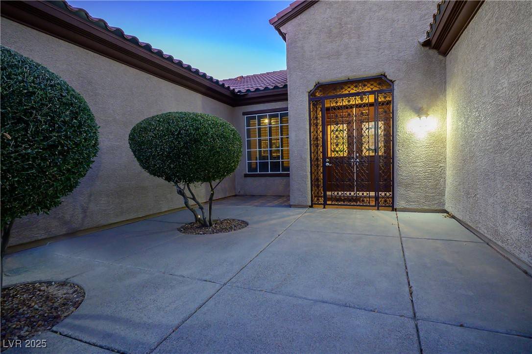 Henderson, NV 89044,2378 Sandstone Cliffs DR