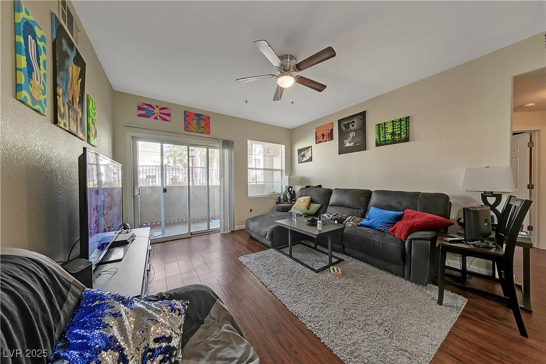 Las Vegas, NV 89148,8777 W Maule AVE #1094