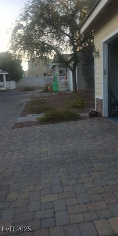 Las Vegas, NV 89183,1529 Tillman Falls AVE