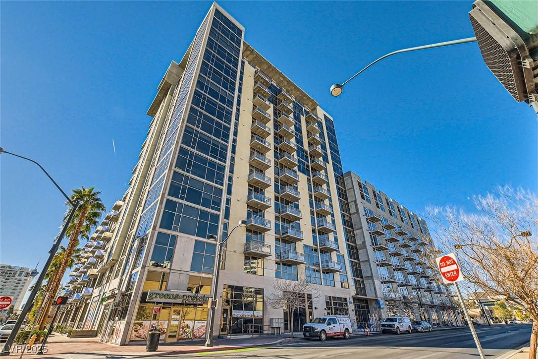 Las Vegas, NV 89101,353 E Bonneville AVE #804