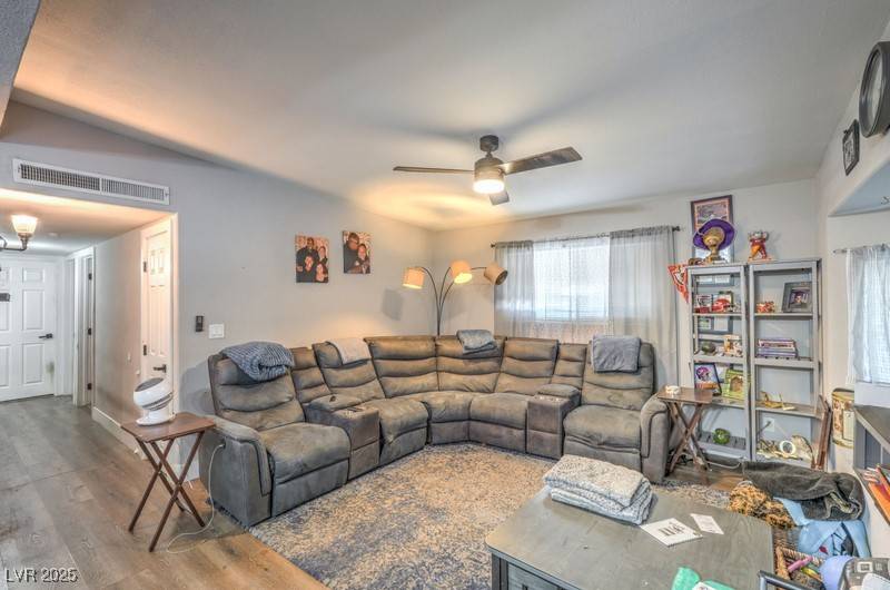 Las Vegas, NV 89107,309 Wisteria AVE