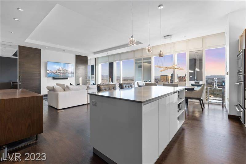 Las Vegas, NV 89158,3750 Las Vegas BLVD #3403