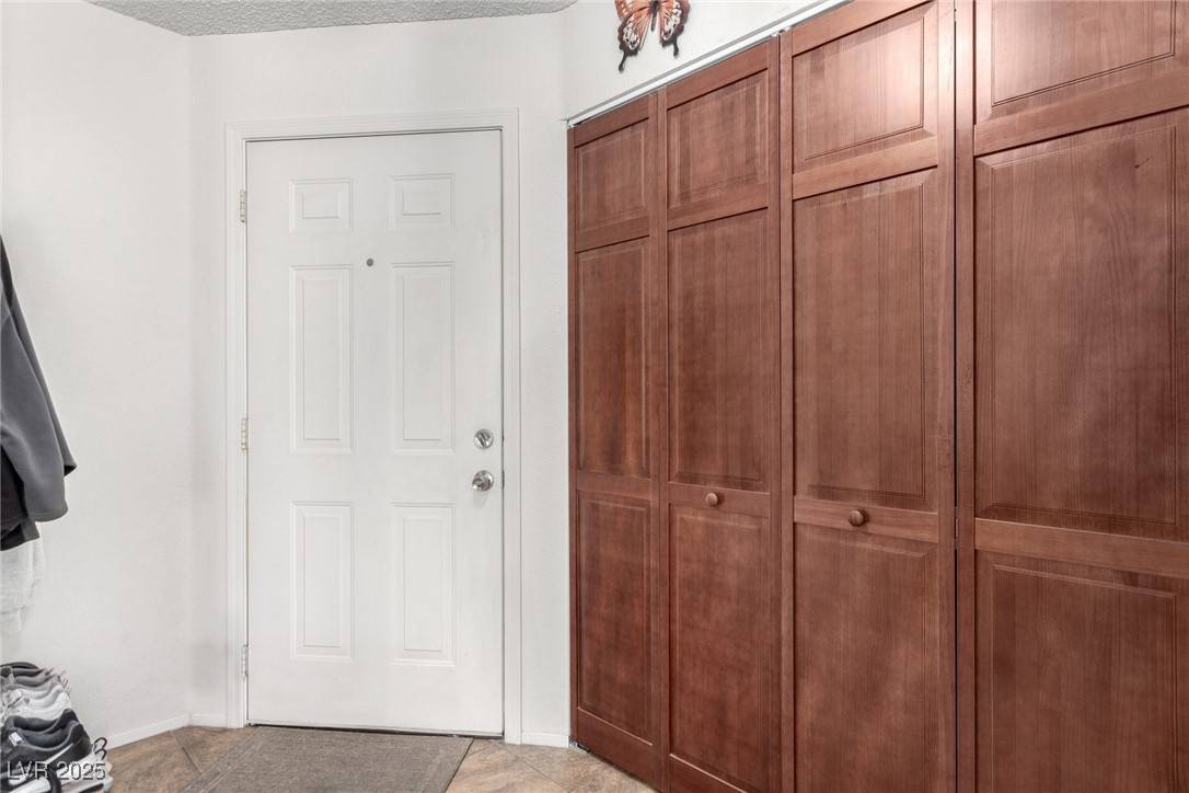 Las Vegas, NV 89119,6885 Tamarus ST #201