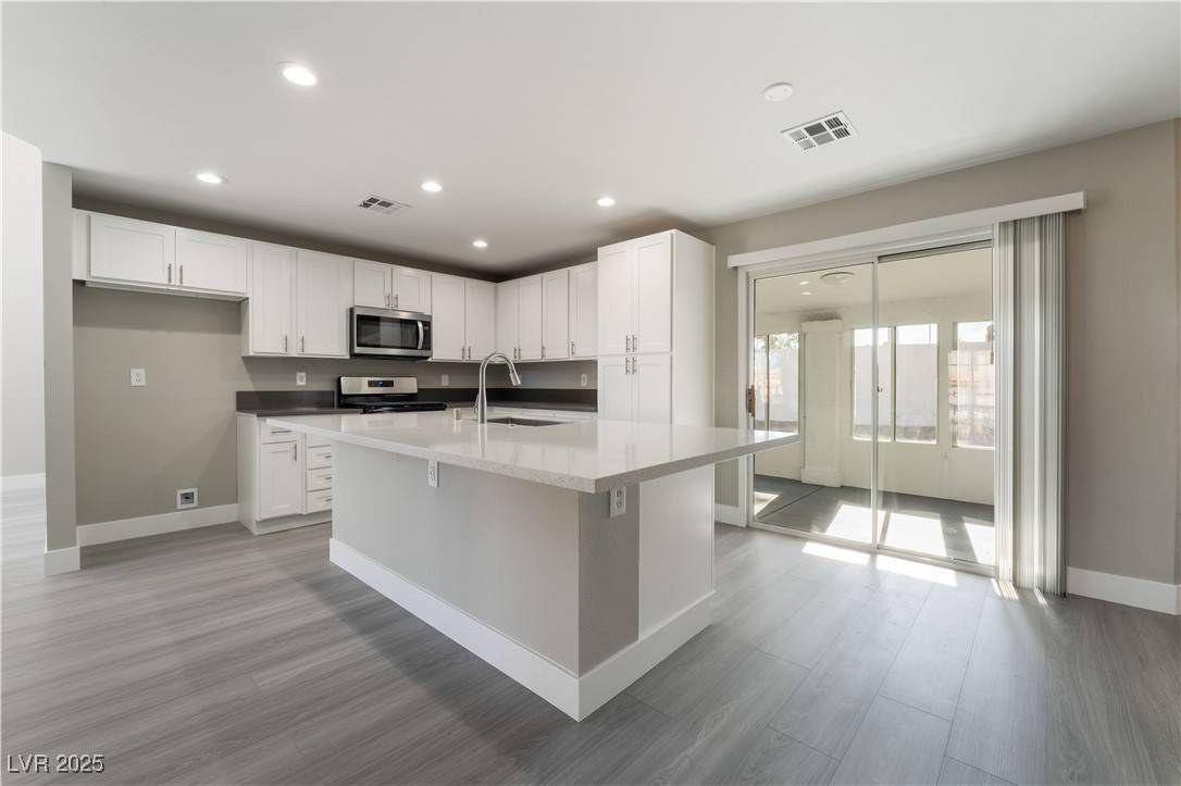 Henderson, NV 89074,273 Adorno DR