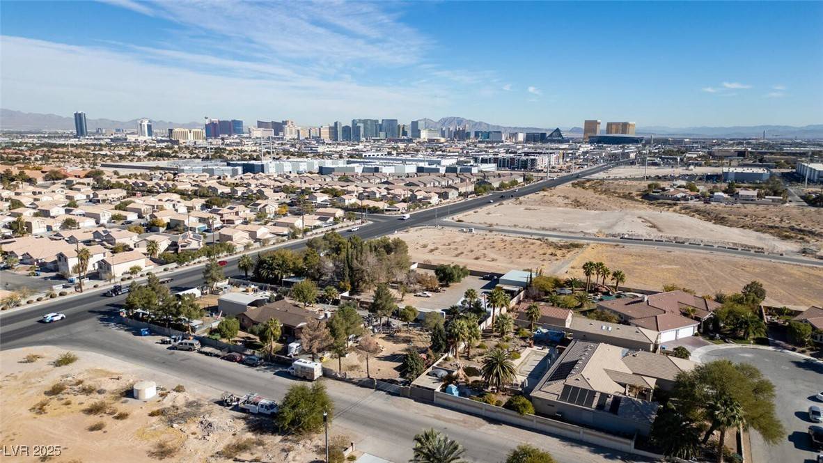Las Vegas, NV 89118,5785 W Russell RD