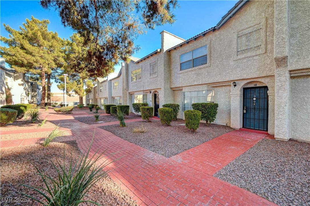 Las Vegas, NV 89120,5383 Mountain Vista ST #18