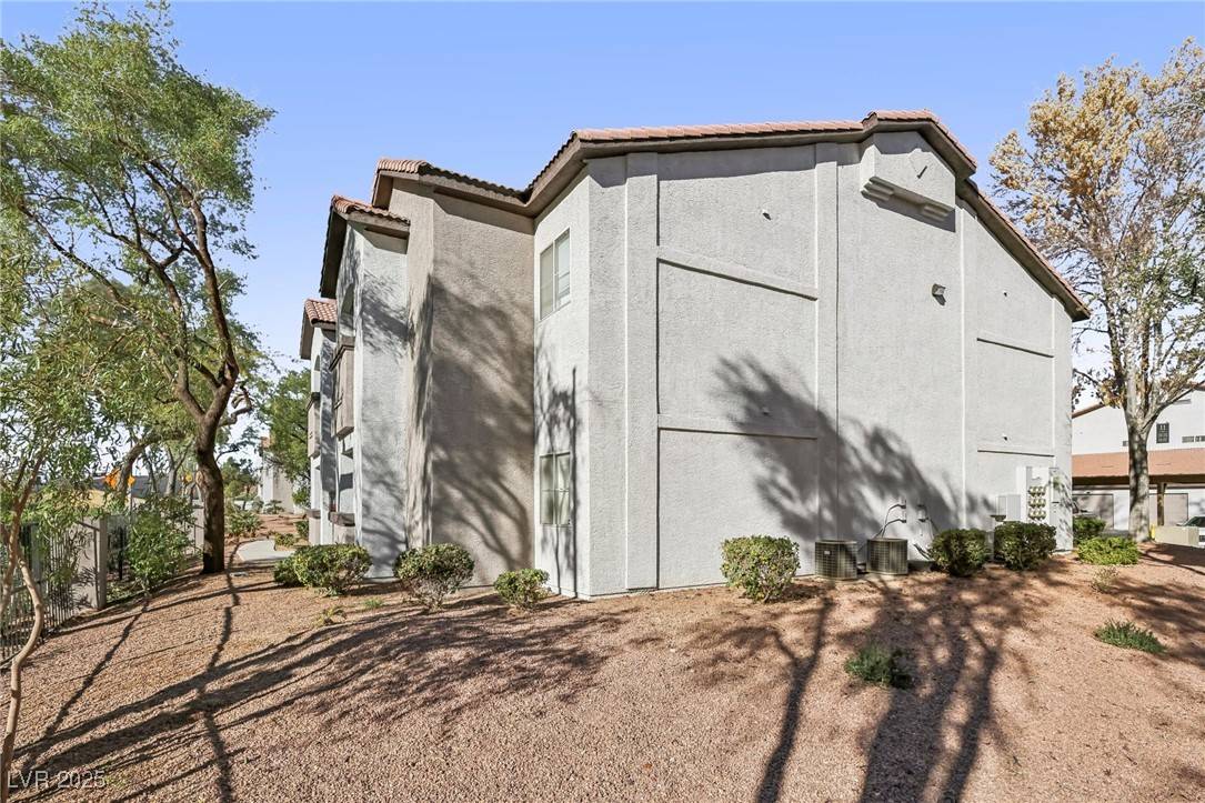 Las Vegas, NV 89123,2615 W Gary AVE #2040