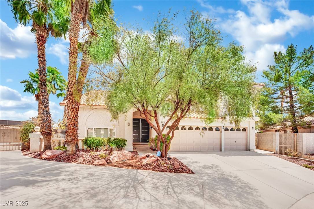 Las Vegas, NV 89117,3380 Shallow Pond DR