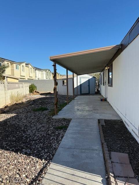 Las Vegas, NV 89122,2916 Gavilan LN