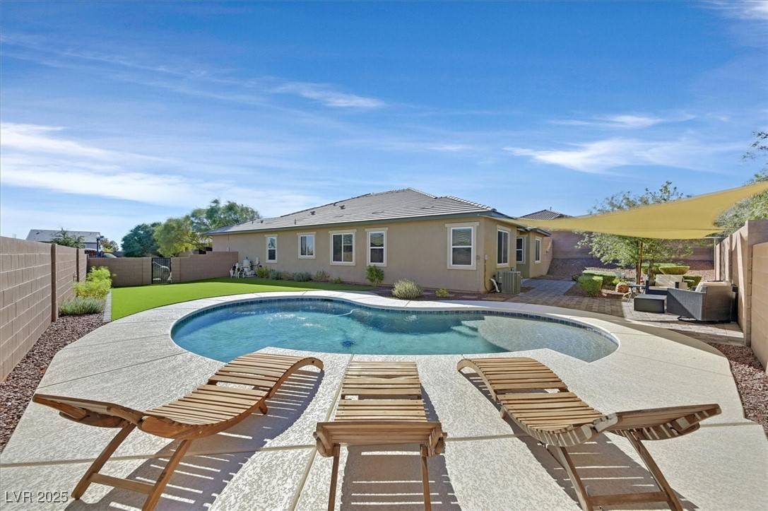 Las Vegas, NV 89149,10330 Glacier Mist AVE