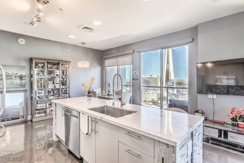 Las Vegas, NV 89102,200 Sahara AVE #1708