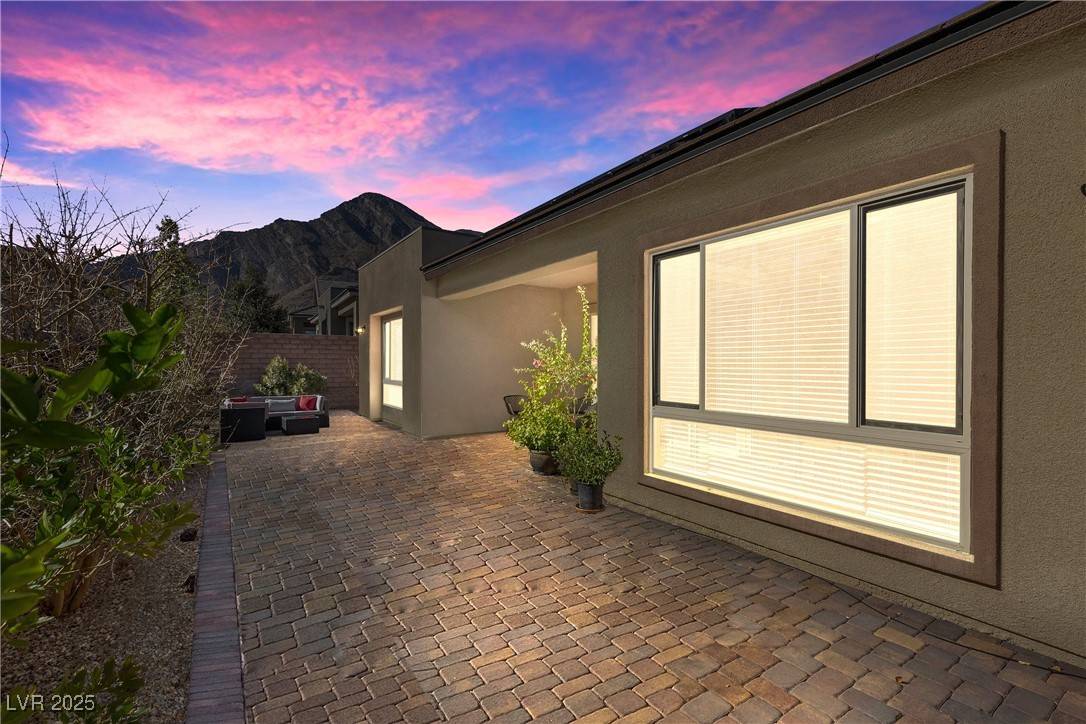 Las Vegas, NV 89138,11101 Red Yucca DR