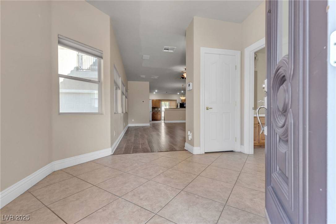 Henderson, NV 89012,1320 Robbers Roost AVE