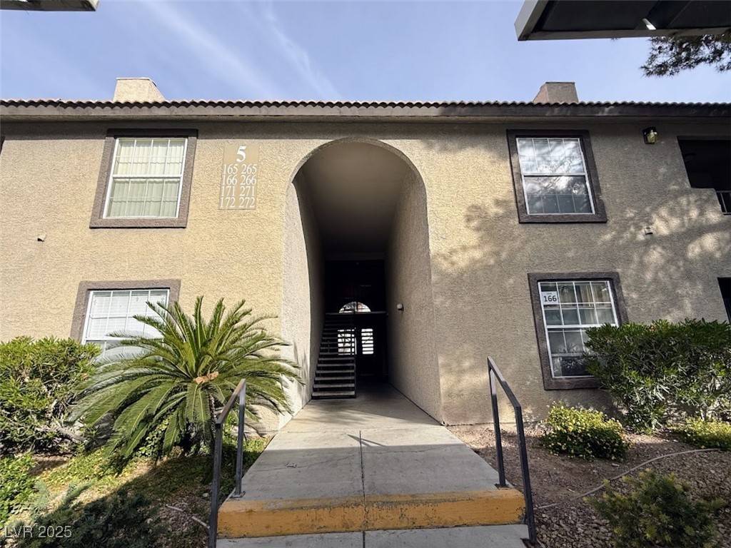 Las Vegas, NV 89117,2606 S Durango DR #171