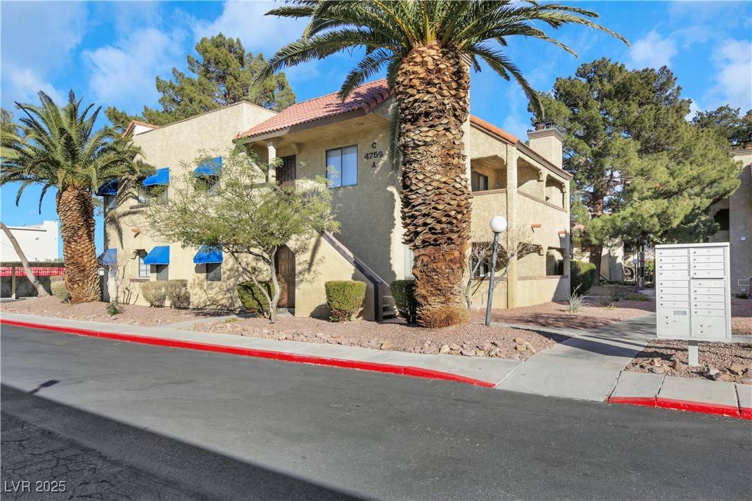 Las Vegas, NV 89102,4752 Obannon DR #D