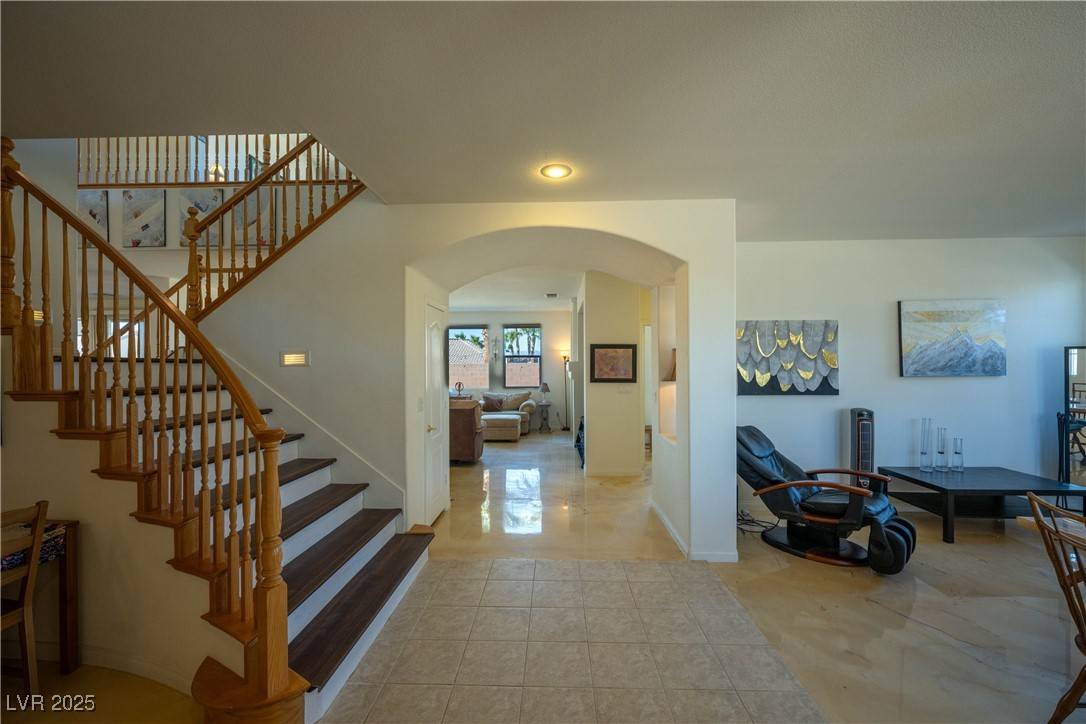 Henderson, NV 89012,359 Hoskins CT