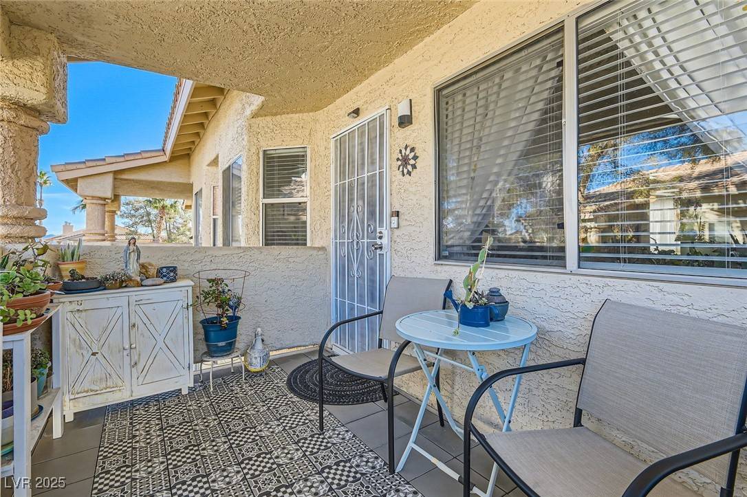 Las Vegas, NV 89128,1301 Pinto Rock DR #201