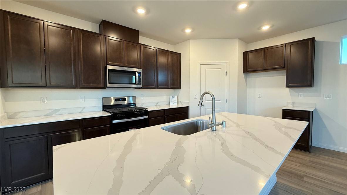 Las Vegas, NV 89113,7308 Davenbury ST